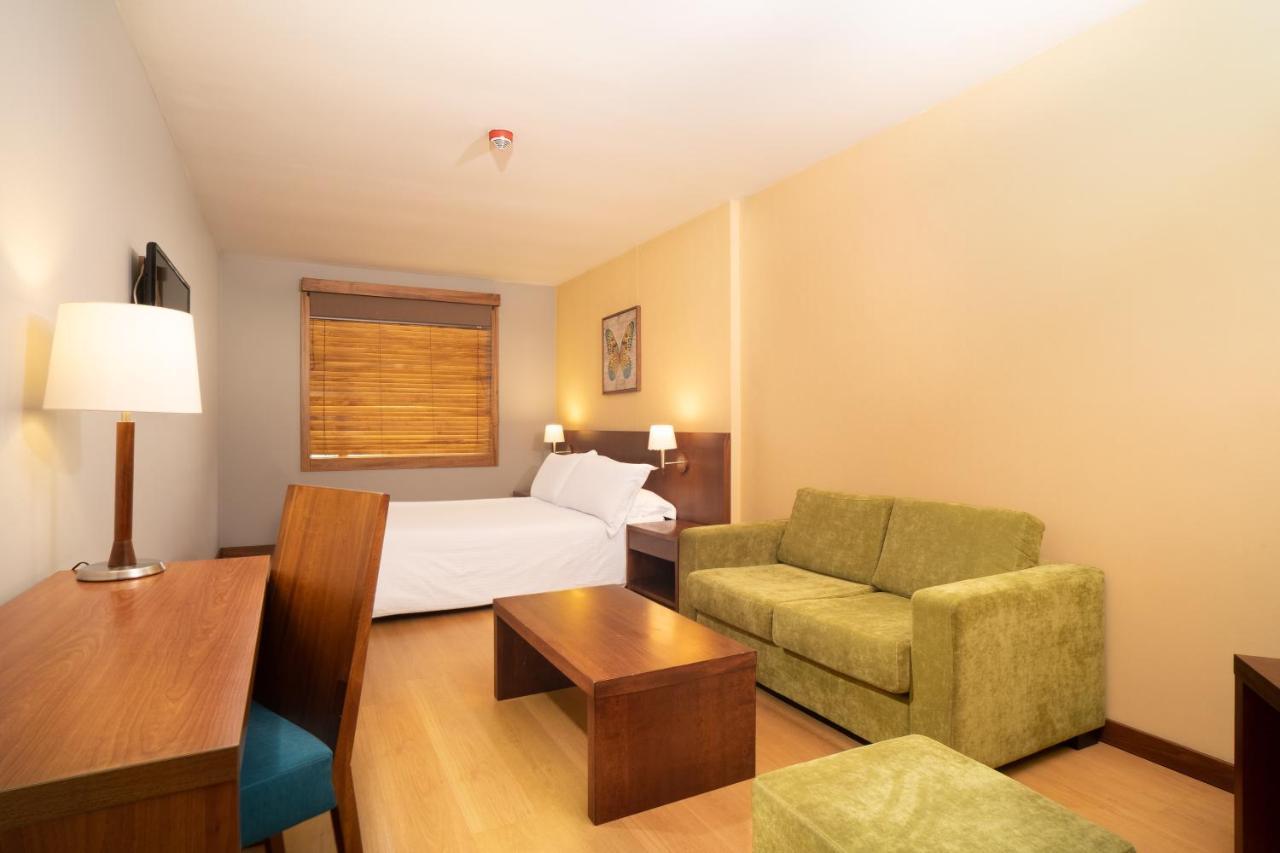Hotel Habitel Select Bogota Exterior photo